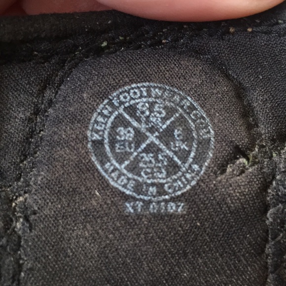 Women’s light green Keens hiking sandals - Picture 7 of 8